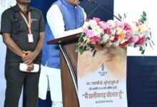 हास्य कवि डॉ. दुबे अपनी हँसती-गुदगुदाती कविताओं के माध्यम से सदैव रहेंगे हमारे बीच जीवित – मुख्यमंत्री विष्णु देव साय