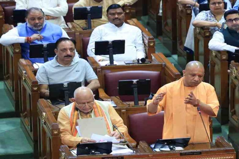 मानसून सत्र के पहले दिन नेता प्रतिपक्ष माता प्रसाद पांडेय के आरोपों पर सीएम योगी की दो टूक