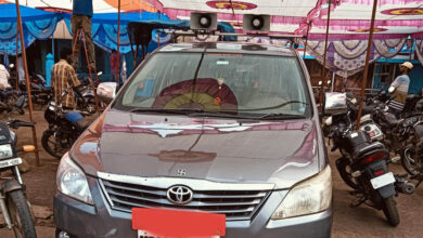 कोर्ट के आदेश बेअसर, नेताओं और मंत्रियों में हूटर लगाने की होड़ कोर्ट के आदेश बेअसर, नेताओं और मंत्रियों में हूटर लगाने की होड़