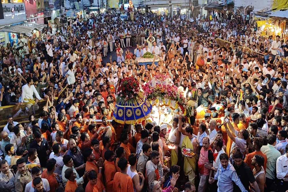 महाकाल की शाही सवारी: 10 ड्रोन से फूल बरसेंगे, 70 भजन मंडलियां और जनजातीय नृत्य से गूंजेगा उज्जैन