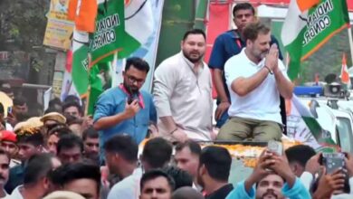 गया में ‘वोटर अधिकार यात्रा’: मंदिर में राहुल गांधी के न पहुँचने से हंगामा