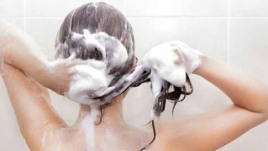 शैंपू के बाद अपनाएं ये आसान टिप्स, बाल बनेंगे रेशम जैसे मुलायम