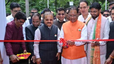 मुख्यमंत्री साय ने स्वतंत्रता दिवस पर टाउन हॉल में छायाचित्र प्रदर्शनी का किया शुभारंभ