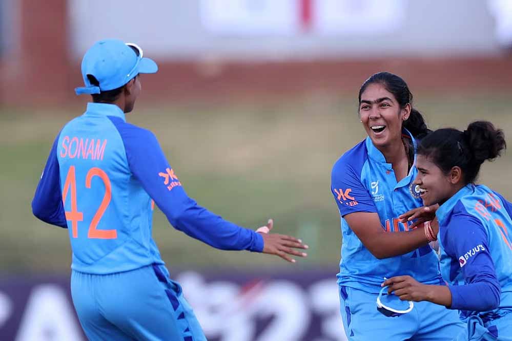 Women’s World Cup 2025: भारतीय महिला टीम का ऐलान, 15 खिलाड़ियों को मिला मौका Women’s World Cup 2025: भारतीय महिला टीम का ऐलान, 15 खिलाड़ियों को मिला मौका