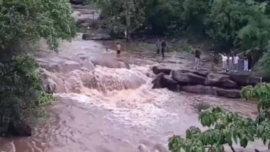 सतना में दर्दनाक हादसा: परसमनिया पठार के राजा बाबा वॉटरफॉल में दो दोस्तों की डूबने से मौत