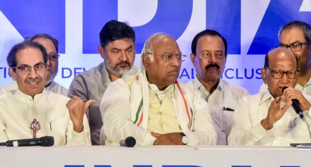 उपराष्ट्रपति चुनाव में IND गठबंधन की रणनीति तेज, साझा उम्मीदवार उतारने की तैयारी उपराष्ट्रपति चुनाव में IND गठबंधन की रणनीति तेज, साझा उम्मीदवार उतारने की तैयारी