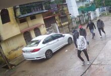 सतना में व्यापारी के घर पर नकाबपोशों का हमला, ताबड़तोड़ फायरिंग से दहशत का माहौल