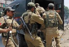 सरिता विहार में STF की बड़ी कार्रवाई, हथियारों का जखीरा बरामद कर टली अनहोनी