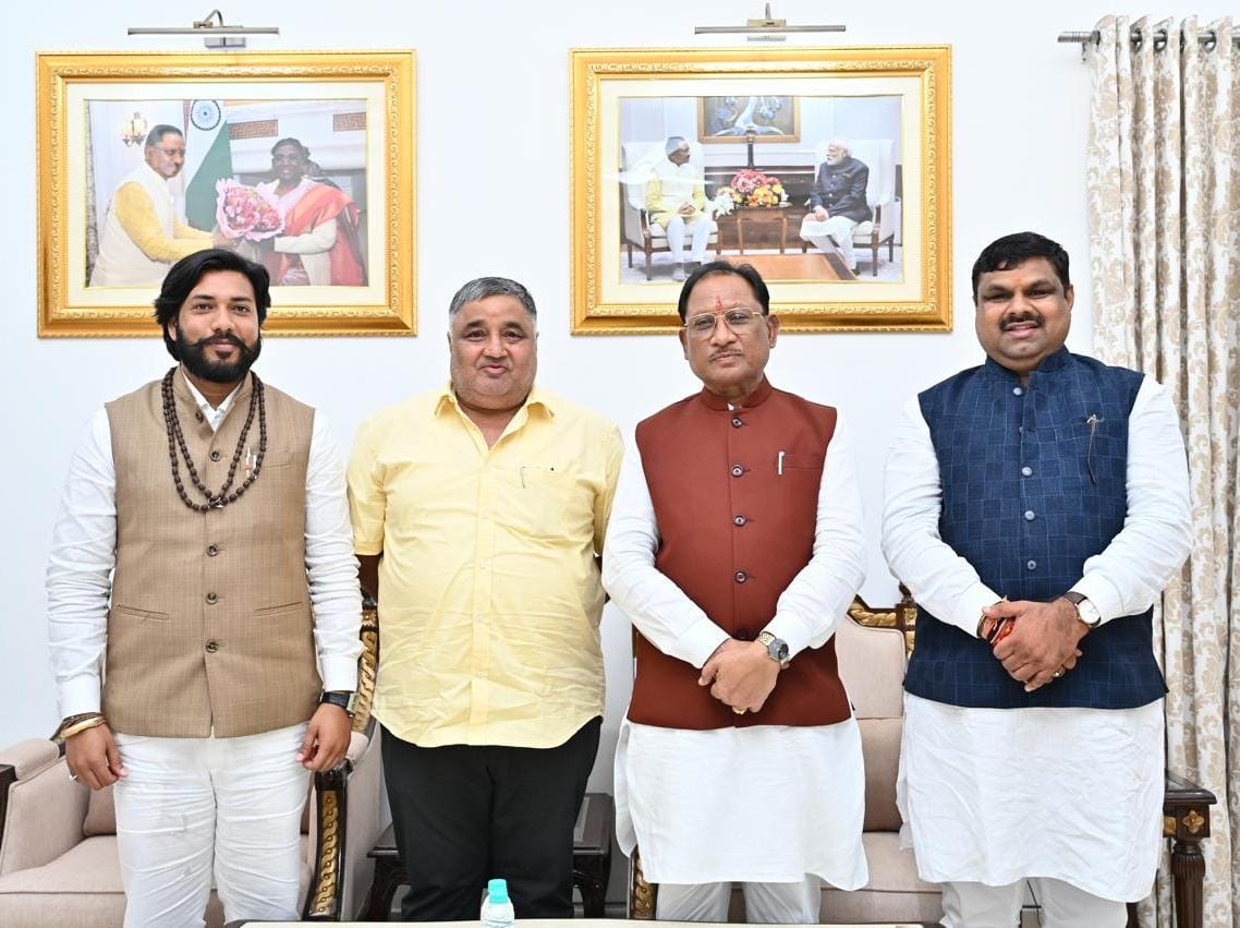 मुख्यमंत्री साय ने गजेंद्र यादव, गुरु खुशवंत साहेब एवं राजेश अग्रवाल को दी शुभकामनाएँ मुख्यमंत्री साय ने गजेंद्र यादव, गुरु खुशवंत साहेब एवं राजेश अग्रवाल को दी शुभकामनाएँ