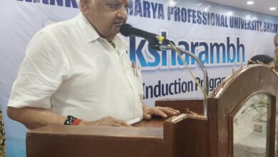 श्री शंकराचार्य प्रोफेशनल यूनिवर्सिटी में दीक्षारंभ कार्यक्रम का हुआ आयोजन