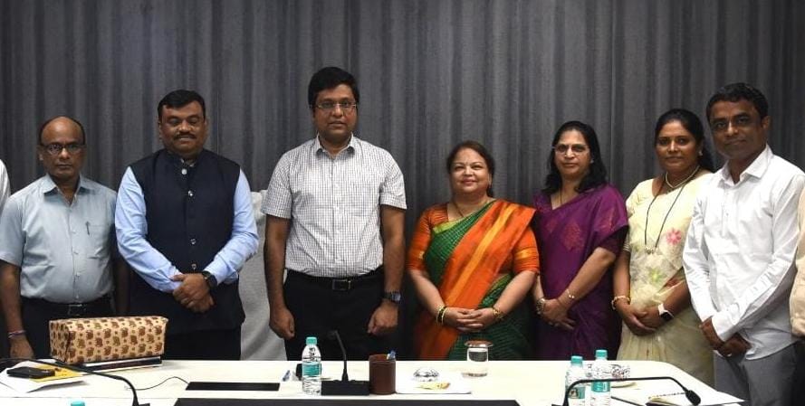 सूचना-प्रसार की दिशा में छत्तीसगढ़ बना रोल मॉडल: छत्तीसगढ़ संवाद व जनसंपर्क विभाग की कार्यप्रणाली ने महाराष्ट्र के अधिकारियों को किया प्रभावित सूचना-प्रसार की दिशा में छत्तीसगढ़ बना रोल मॉडल: छत्तीसगढ़ संवाद व जनसंपर्क विभाग की कार्यप्रणाली ने महाराष्ट्र के अधिकारियों को किया प्रभावित