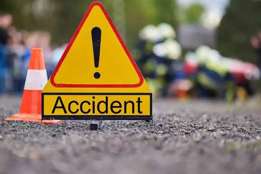 राखी के दिन घर लौटते भाइयों पर टूटा कहर, हादसे में तीन की मौत राखी के दिन घर लौटते भाइयों पर टूटा कहर, हादसे में तीन की मौत