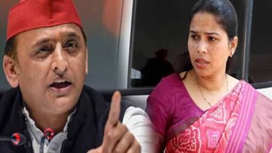 सपा ने पूजा पाल को किया बाहर, 2027 के लिए सेफ पॉलिटिक्स का संदेश