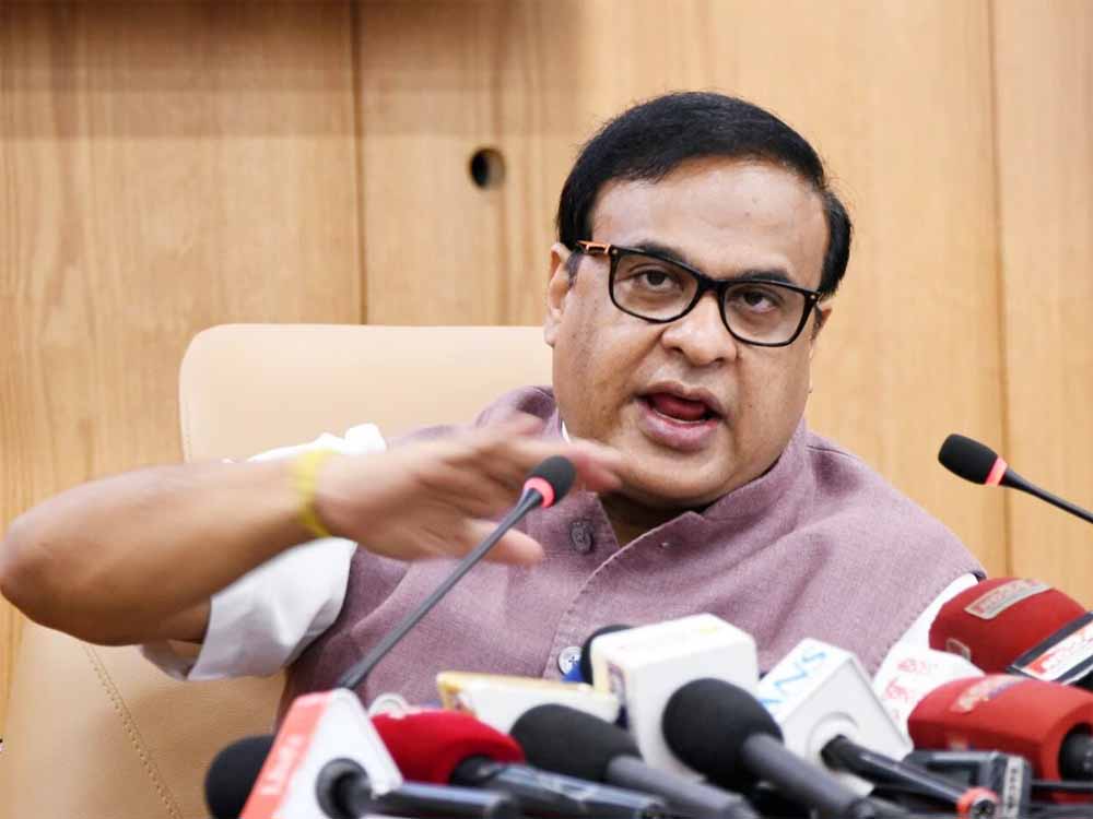 असमिया मूल के लोगों को मिलेंगे हथियार लाइसेंस, सुरक्षा के लिए अपनाए जाएंगे प्रैक्टिकल उपाय असमिया मूल के लोगों को मिलेंगे हथियार लाइसेंस, सुरक्षा के लिए अपनाए जाएंगे प्रैक्टिकल उपाय