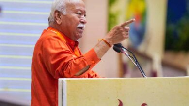 मोहन भागवत बोले- परिवार में 3 बच्चे जरूरी, धर्मांतरण से बिगड़ रहा आबादी संतुलन