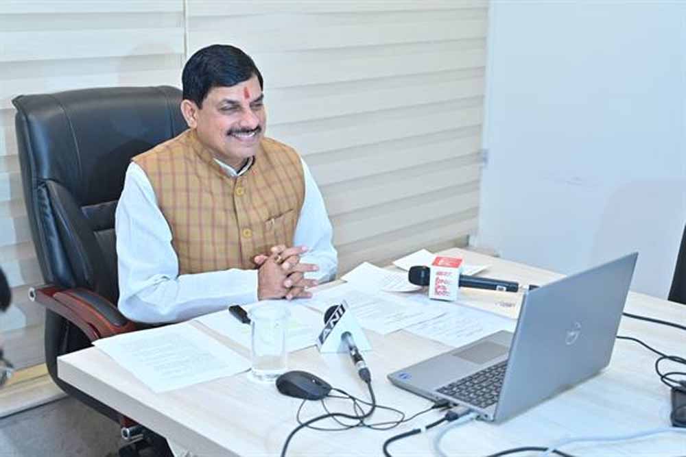CM बोले- इंदौर की रफ्तार जेट जैसी, धार में PM करेंगे भूमिपूजन; सिंघार ने उठाए निवेश पर सवाल CM बोले- इंदौर की रफ्तार जेट जैसी, धार में PM करेंगे भूमिपूजन; सिंघार ने उठाए निवेश पर सवाल