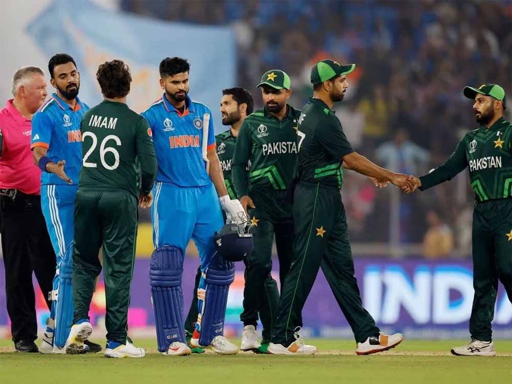 IND vs PAK से पहले पाकिस्तान के पूर्व कप्तान का तंज: हमारी क्रिकेट तो हवा में है! IND vs PAK से पहले पाकिस्तान के पूर्व कप्तान का तंज: हमारी क्रिकेट तो हवा में है!