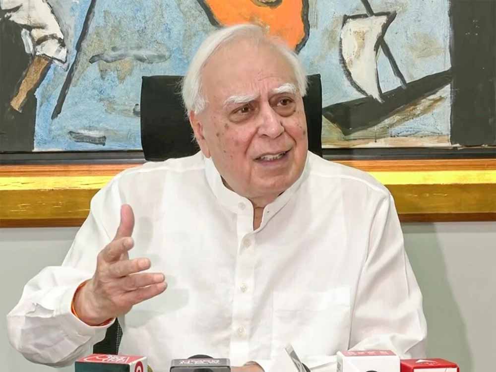 जगदीप धनखड़ की सुरक्षा पर सवाल, कपिल सिब्बल ने अमित शाह से की पूछताछ