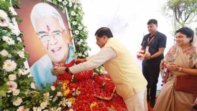 पूर्व मुख्यमंत्री बाबूलाल गौर का भोपाल के विकास में योगदान सदैव स्मरणीय रहेगा : मुख्यमंत्री डॉ. यादव पूर्व मुख्यमंत्री बाबूलाल गौर का भोपाल के विकास में योगदान सदैव स्मरणीय रहेगा : मुख्यमंत्री डॉ. यादव