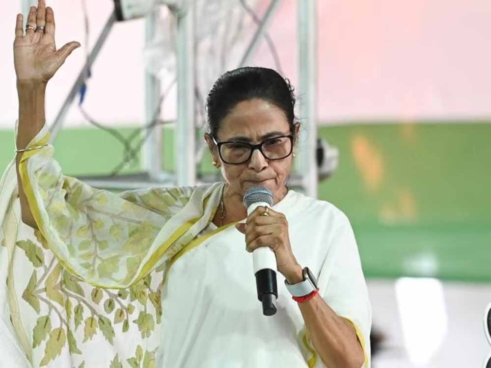 ममता बनर्जी ने केंद्र के खिलाफ मोर्चा खोला, SIR पर सेंसर मोशन के लिए बुलाया विशेष सत्र ममता बनर्जी ने केंद्र के खिलाफ मोर्चा खोला, SIR पर सेंसर मोशन के लिए बुलाया विशेष सत्र