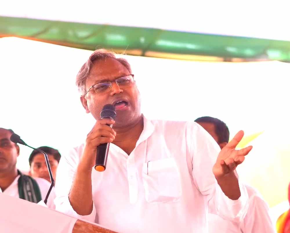 मनीष वर्मा का विपक्ष पर वार जो परिवार नहीं संभाल सके, बिहार क्या संभालेगा?” मनीष वर्मा का विपक्ष पर वार जो परिवार नहीं संभाल सके, बिहार क्या संभालेगा?”