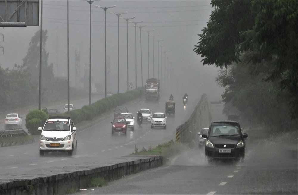 अगले चार दिन 13 से 16 अगस्त तक ‘तांडव’ बारिश का अलर्ट जारी अगले चार दिन 13 से 16 अगस्त तक ‘तांडव’ बारिश का अलर्ट जारी