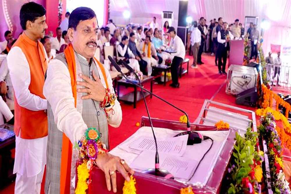 भाई-बहन का स्नेहिल बन्धन शाश्वत है और रहेगामुख्यमंत्री डॉ. यादव भाई-बहन का स्नेहिल बन्धन शाश्वत है और रहेगामुख्यमंत्री डॉ. यादव