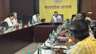 दिल्ली में म.प्र. के सरकारी भवनों के सोलराइजेशन के लिए हुई प्री-बिड मीटिंग