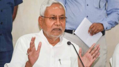 कांग्रेस-RJD मंच से PM मोदी और उनकी माता पर अभद्र टिप्पणी, CM नीतीश बोले- यह निंदनीय