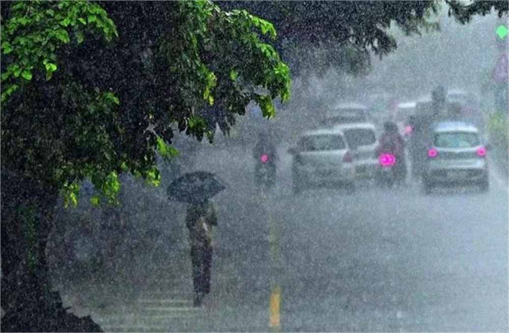 MP में फिर बरसेंगे बादल: 26 से 28 अगस्त तक भारी बारिश का अलर्ट, 7 जिलों पर IMD की नजर MP में फिर बरसेंगे बादल: 26 से 28 अगस्त तक भारी बारिश का अलर्ट, 7 जिलों पर IMD की नजर