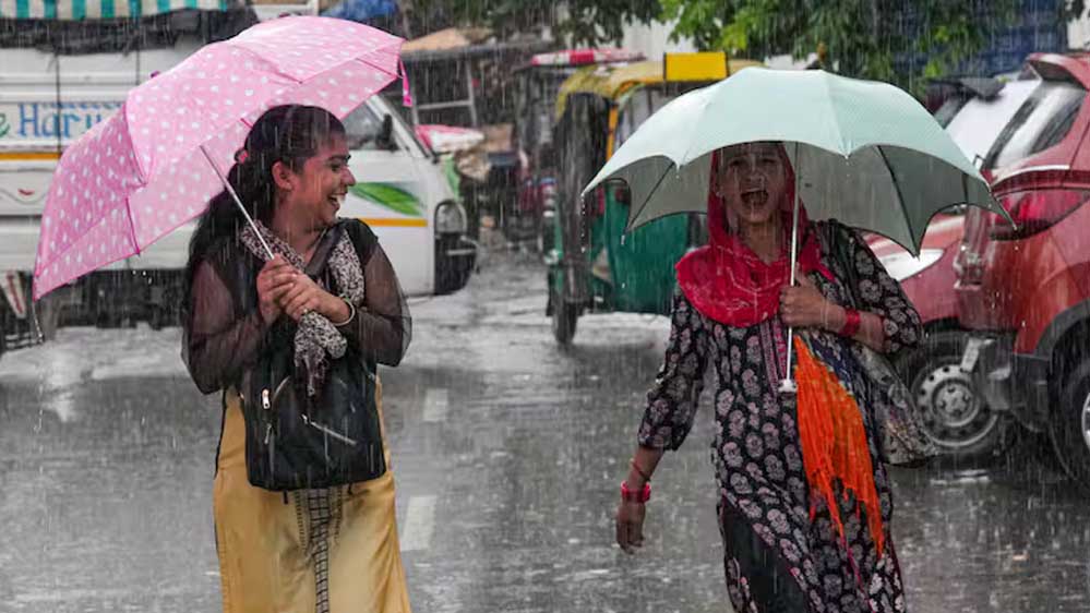 मध्य प्रदेश में आज मेघों की दस्तक, 14 जिलों में भारी बारिश और 11 जिलों में अलर्ट मध्य प्रदेश में आज मेघों की दस्तक, 14 जिलों में भारी बारिश और 11 जिलों में अलर्ट