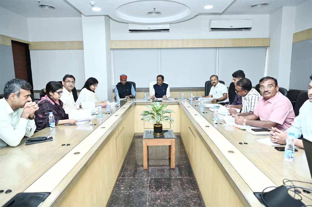 हिंसक वन्यप्राणियों द्वारा जनहानि, फसल हानि के प्रकरणों का संवेदनशीलता से करें निराकरण : मुख्यमंत्री विष्णु देव साय हिंसक वन्यप्राणियों द्वारा जनहानि, फसल हानि के प्रकरणों का संवेदनशीलता से करें निराकरण : मुख्यमंत्री विष्णु देव साय