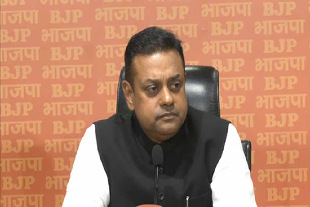 वोट चोरी के आरोप पर भाजपा का पलटवार, विपक्ष का राग ‘अब्बा-डब्बा-जब्बा’ वोट चोरी के आरोप पर भाजपा का पलटवार, विपक्ष का राग ‘अब्बा-डब्बा-जब्बा’