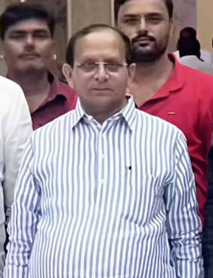 विधायक पर 25 लाख रंगदारी का आरोप, सड़क निर्माण कंपनी के डायरेक्टर ने CM से की शिकायत विधायक पर 25 लाख रंगदारी का आरोप, सड़क निर्माण कंपनी के डायरेक्टर ने CM से की शिकायत