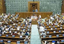 संसद ठप कराने में बड़ी पार्टियों का दबदबा: कांग्रेस-टीएमसी के आगे छोटी पार्टियां बेअसर