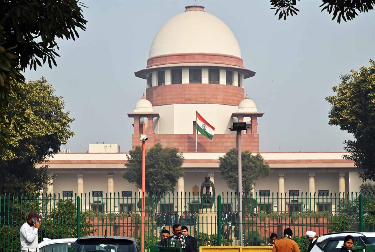 बस सनातनी हिंदू होना चाहिए: बांके बिहारी मंदिर को लेकर सुप्रीम कोर्ट में योगी सरकार की दलील बस सनातनी हिंदू होना चाहिए: बांके बिहारी मंदिर को लेकर सुप्रीम कोर्ट में योगी सरकार की दलील
