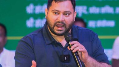 तेजस्वी यादव को फिर चुनाव आयोग का नोटिस, 48 घंटे में वोटर आईडी जमा करने के निर्देश
