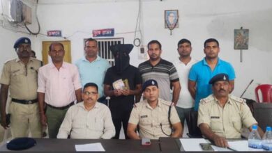 रांची में ऑपरेशन यात्री सुरक्षा: RPF और CIB ने पकड़ा 1 पॉकेटमार रांची में ऑपरेशन यात्री सुरक्षा: RPF और CIB ने पकड़ा 1 पॉकेटमार