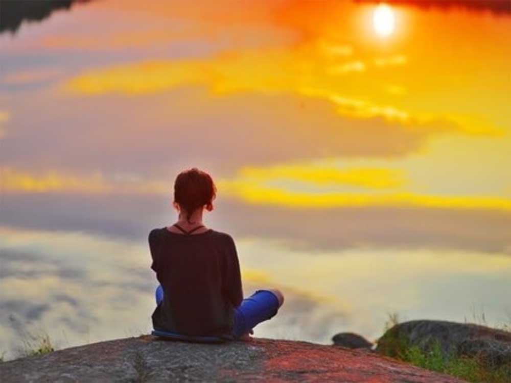 जीवन के 5 कड़वे सच: जिन्हें अपनाकर रहेंगे हमेशा खुश और बेफ़िक्र