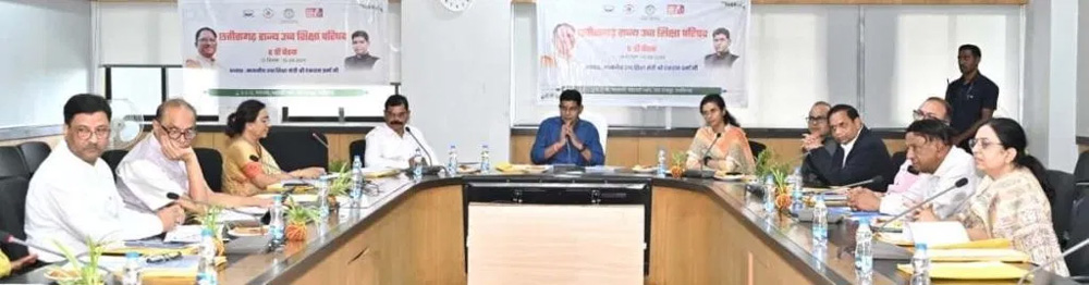 उच्च शिक्षा मंत्री टंकराम वर्मा का निर्देश: हायर एजुकेशन को आधुनिक व नवाचारी बनाने पर जोर