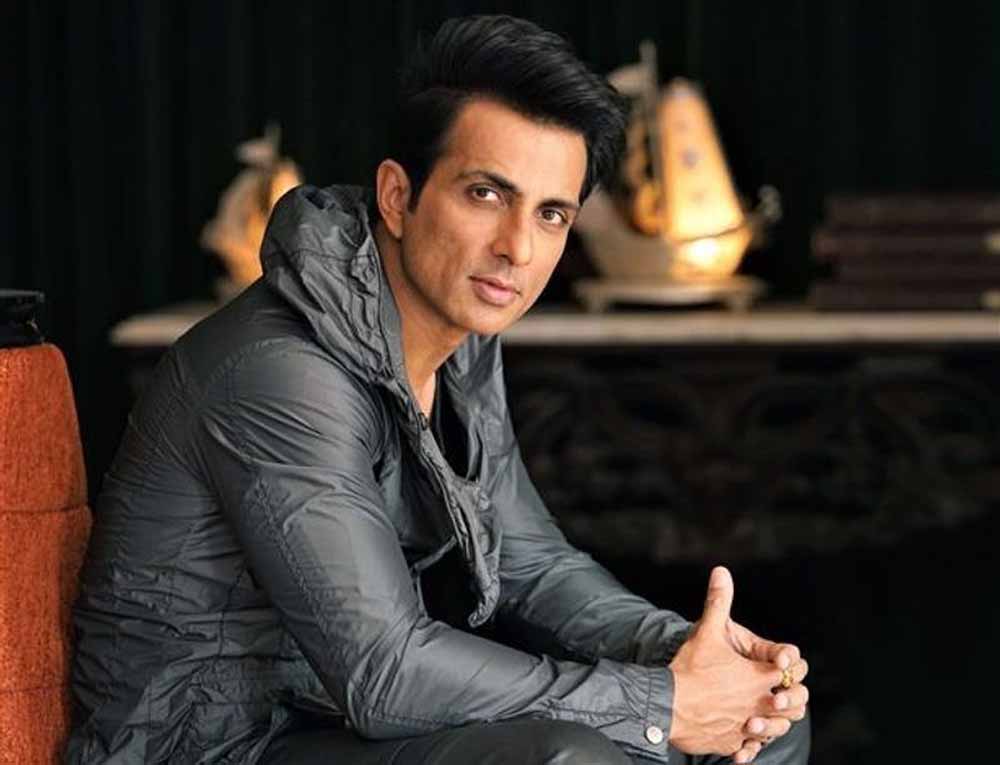 बेटिंग ऐप केस: ईडी ने सोनू सूद को भेजा समन, 24 सितंबर को होगी पूछताछ बेटिंग ऐप केस: ईडी ने सोनू सूद को भेजा समन, 24 सितंबर को होगी पूछताछ