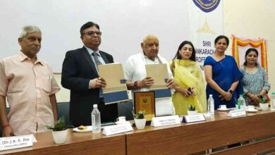 श्री शंकराचार्य प्रोफेशनल यूनिवर्सिटी और आई आई टी भिलाई नवाचार ,तकनीकी पर मिलकर करेंगे कार्य