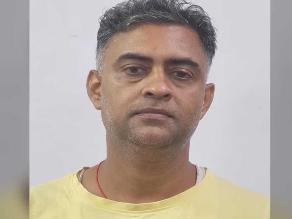 ऑपरेशन सिंदूर में खुलासा: PAK में एक्टिव मिले 11 भारतीय सिम कार्ड, जासूसी नेटवर्क बेनकाब ऑपरेशन सिंदूर में खुलासा: PAK में एक्टिव मिले 11 भारतीय सिम कार्ड, जासूसी नेटवर्क बेनकाब