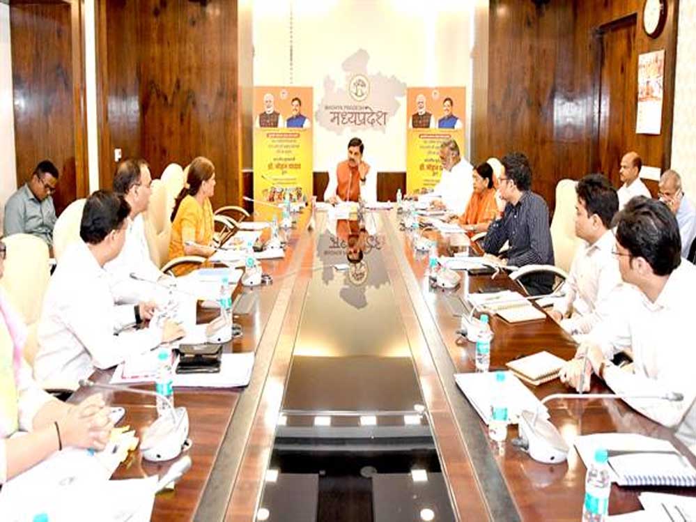 सामाजिक-आर्थिक जीवन स्तर के उन्नयन का प्रभावी माध्यम हैं पंचायतें : मुख्यमंत्री डॉ. यादव सामाजिक-आर्थिक जीवन स्तर के उन्नयन का प्रभावी माध्यम हैं पंचायतें : मुख्यमंत्री डॉ. यादव