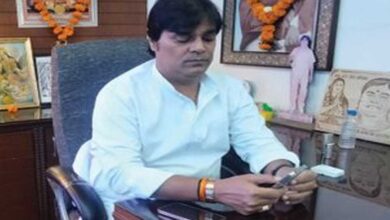 इंदौर में ईडी ने कांग्रेस नेता गोलू अग्निहोत्री की 34 करोड़ की संपत्ति अटैच की इंदौर में ईडी ने कांग्रेस नेता गोलू अग्निहोत्री की 34 करोड़ की संपत्ति अटैच की