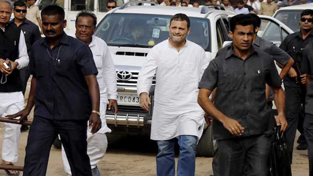 बिना सूचना विदेश दौरे पर जाते हैं राहुल गांधी, सुरक्षा एजेंसियां परेशान: CRPF ने लिखी चिट्ठी