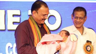 रायपुर : अपने जान की परवाह किए बिना काम करती हैं नर्सेस: स्वास्थ्य मंत्री श्याम बिहारी जायसवाल