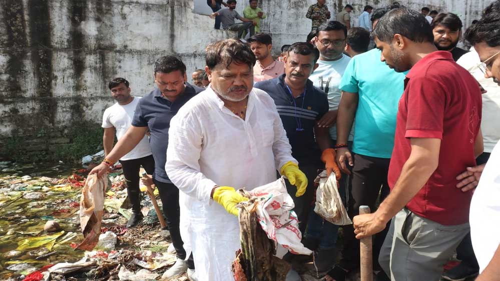ऊर्जा मंत्री तोमर की अगुआई में स्वच्छता और नशामुक्ति के लिए दौड़ा ग्वालियर शहर