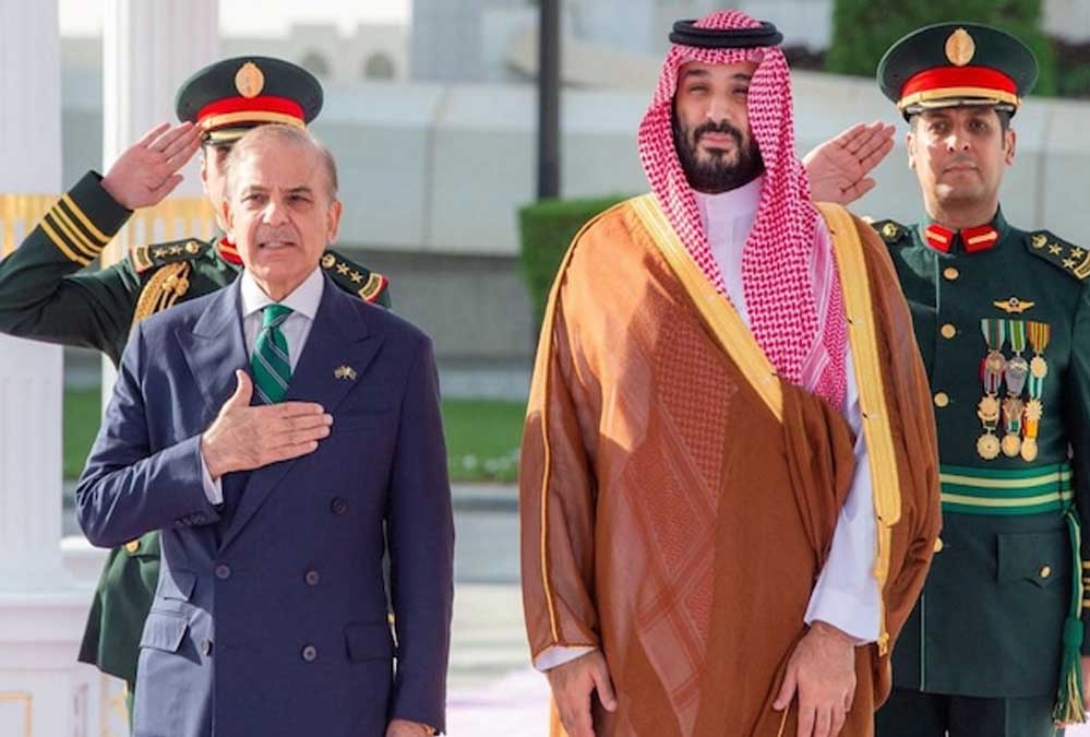 सऊदी और पाकिस्तान में डिफेंस डील, अब एक पर हमला मतलब दोनों पर वार! बदल गया रणनीतिक समीकरण