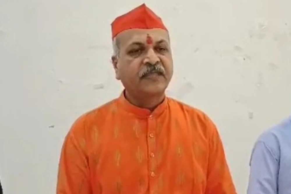 मालेगांव केस से बरी समीर कुलकर्णी की अपील: हिंदू आखिरी सांस तक कांग्रेस को वोट न दें मालेगांव केस से बरी समीर कुलकर्णी की अपील: हिंदू आखिरी सांस तक कांग्रेस को वोट न दें